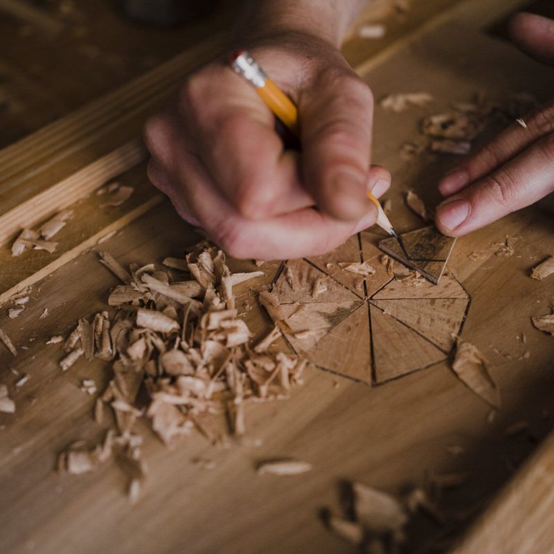 Decorazione a tarsia - ebanisteria